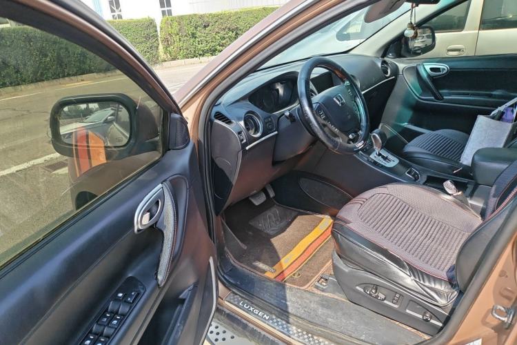 Used Luxgen Great 7 SUV 2012 Limited-Edition Sharp Model 2.2T Two-Wheel Drive Smart Version Driver Seat
