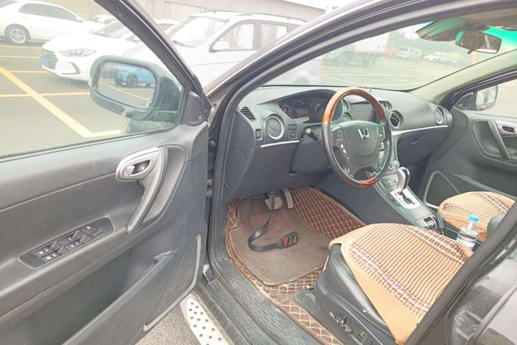 Used Luxgen Great 7 SUV 2013 Limited-Edition Sharp Model 2.2T Two-Wheel-Drive Smart Version Driver Seat
