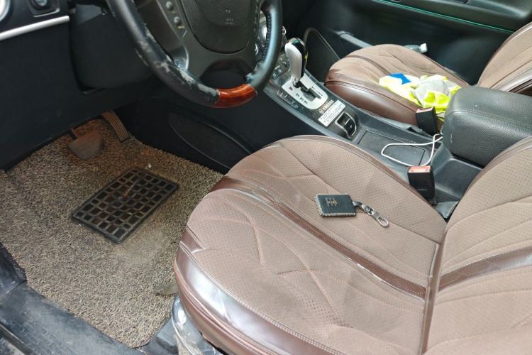 Used Luxgen Great 7 SUV 2013 Limited-Edition Sharp Model 2.2T Two-Wheel-Drive Smart Version Driver Seat