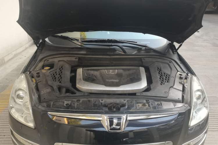 Used Luxgen Great 7 SUV 2013 Limited-Edition Sharp Edition 2.2T All-Wheel-Drive Prestige Model Engine Bay