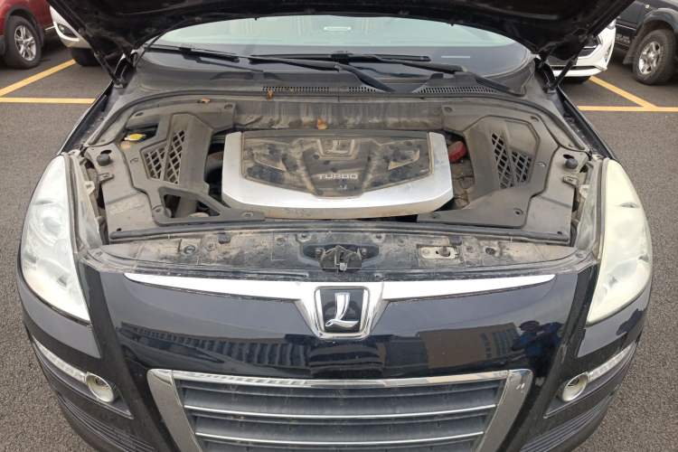 Used Luxgen Great 7 SUV 2013 Limited-Edition Sharp Model 2.2T Two-Wheel-Drive Smart Version Engine Bay