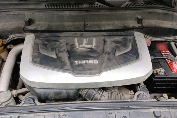 Used Luxgen Great 7 SUV 2013 Limited-Edition Sharp Model 2.2T Two-Wheel-Drive Smart Version Engine Bay