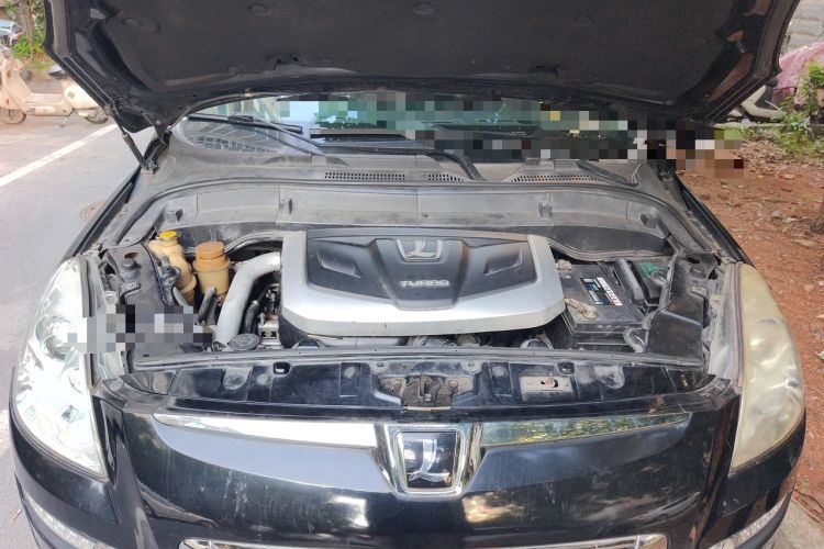 Used Luxgen Great 7 SUV 2013 Limited-Edition Sharp Model 2.2T Two-Wheel-Drive Smart Version Engine Bay
