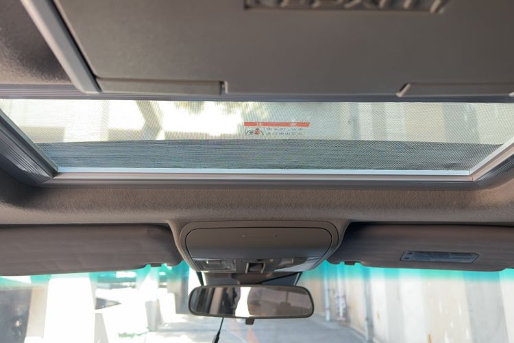 Used Luxgen Great 7 SUV 2013 Limited-Edition Sharp Edition 2.2T All-Wheel-Drive Prestige Model Headliner