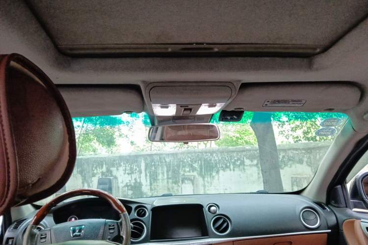 Used Luxgen Great 7 SUV 2013 Limited-Edition Sharp Model 2.2T Two-Wheel-Drive Smart Version Headliner