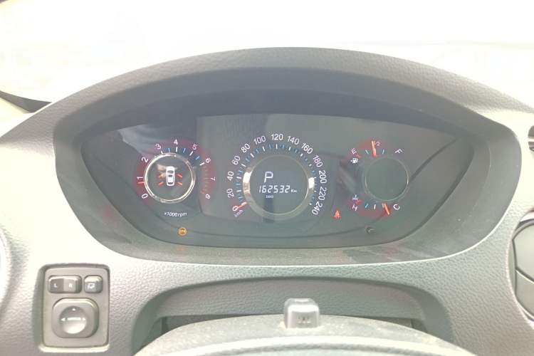 Used Luxgen Great 7 SUV 2013 Limited-Edition Sharp Model 2.2T Two-Wheel-Drive Smart Version Instrument Cluster
