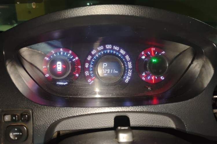 Used Luxgen Great 7 SUV 2013 Limited-Edition Sharp Model 2.2T Two-Wheel-Drive Smart Version Instrument Cluster