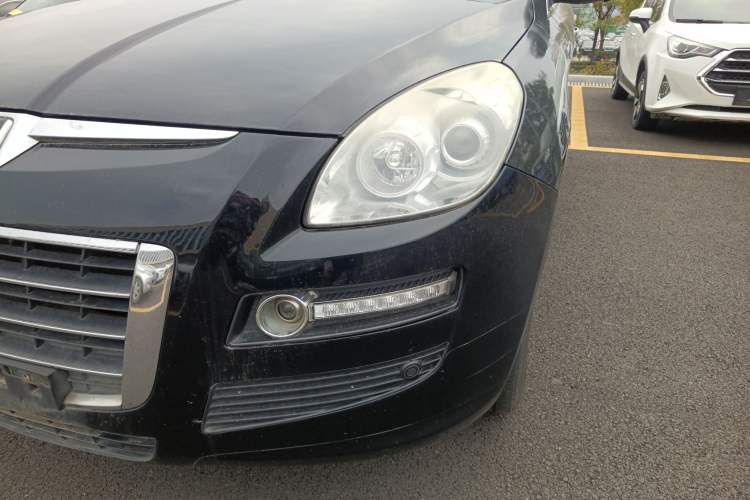Used Luxgen Great 7 SUV 2013 Limited-Edition Sharp Model 2.2T Two-Wheel-Drive Smart Version Left Front Headlight