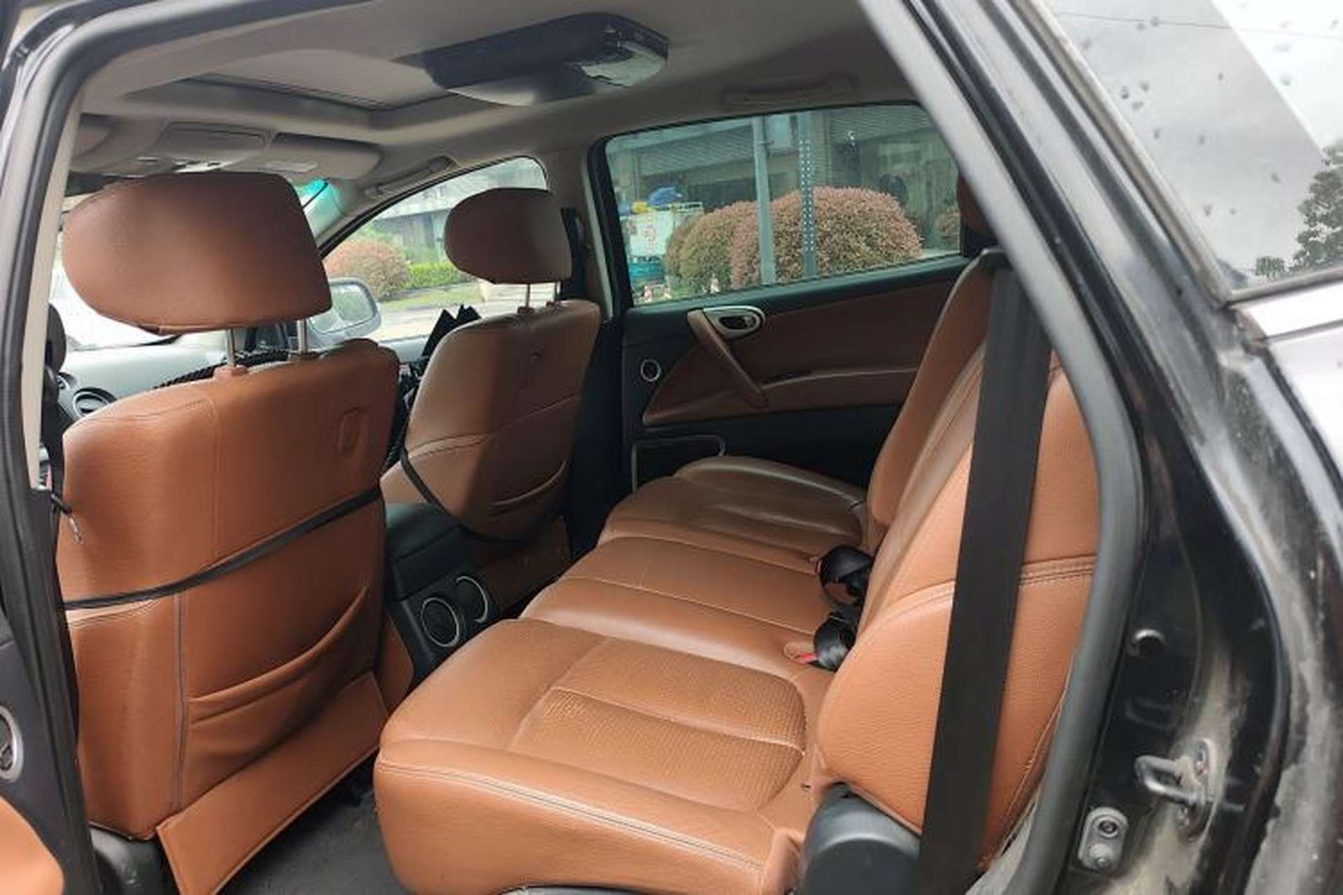 Used Luxgen Great 7 SUV 2013 Limited-Edition Sharp Model 2.2T Two-Wheel-Drive Smart Version Left Rear Seat