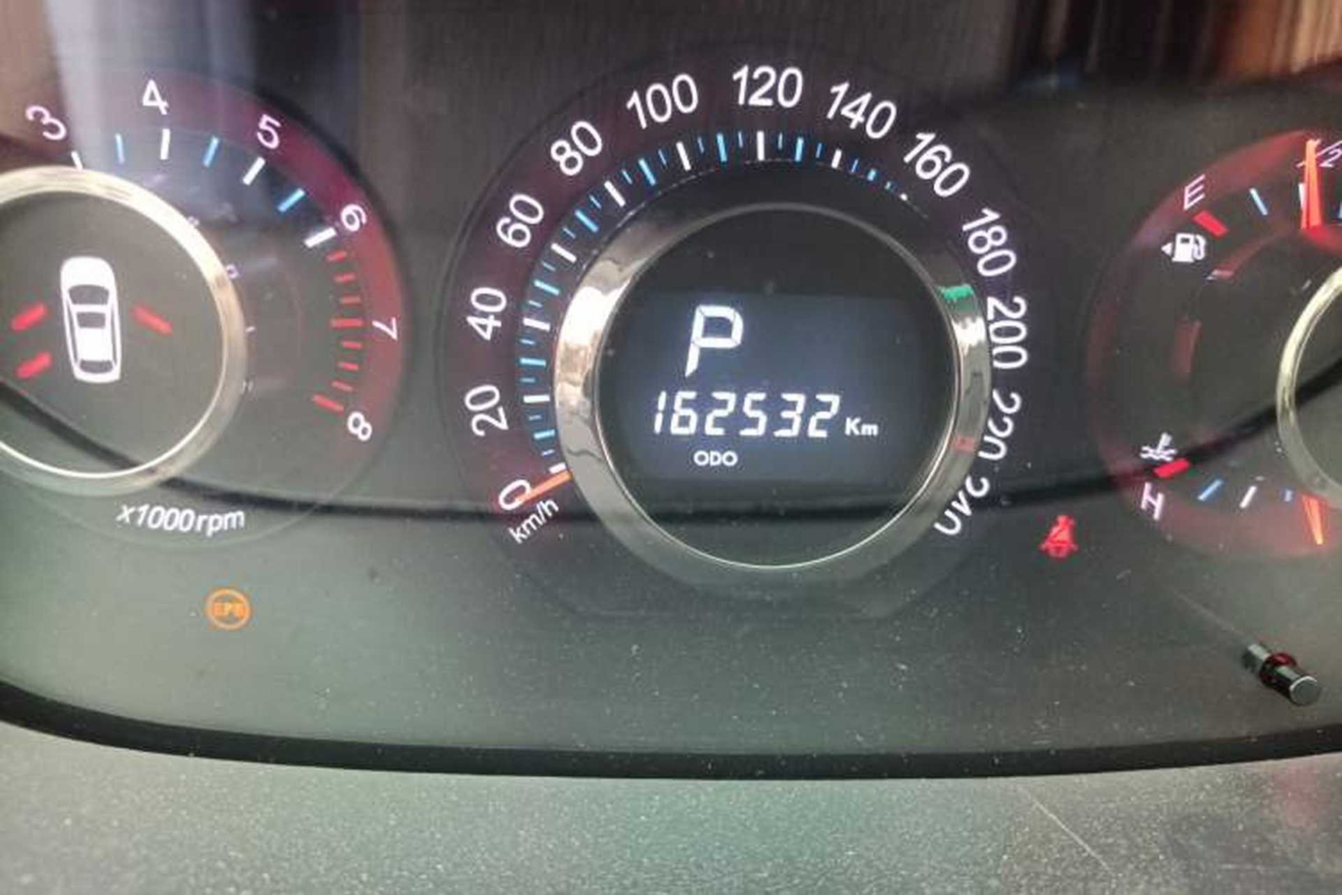 Used Luxgen Great 7 SUV 2013 Limited-Edition Sharp Model 2.2T Two-Wheel-Drive Smart Version Odometer Close Up