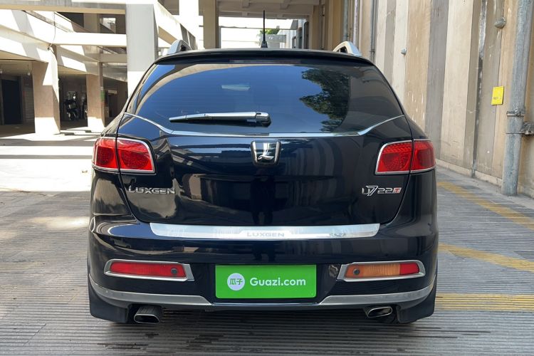 Used Luxgen Great 7 SUV 2013 Limited-Edition Sharp Edition 2.2T All-Wheel-Drive Prestige Model Rear