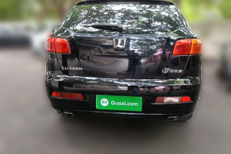 Used Luxgen Great 7 SUV 2013 Limited-Edition Sharp Model 2.2T Two-Wheel-Drive Smart Version Rear