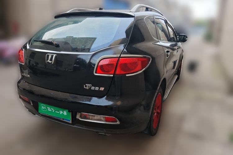 Used Luxgen Great 7 SUV 2013 Limited-Edition Sharp Model 2.2T Two-Wheel-Drive Smart Version Rear Right 45 Deg