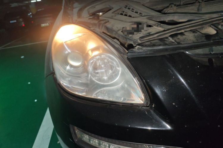 Used Luxgen Great 7 SUV 2013 Limited-Edition Sharp Model 2.2T Two-Wheel-Drive Smart Version Right Front Headlight