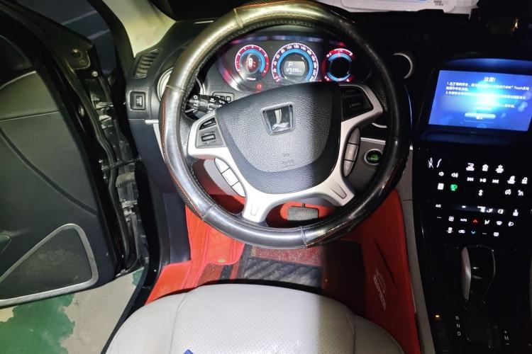 Used Luxgen Great 7 SUV 2013 Limited-Edition Sharp Edition 2.2T All-Wheel-Drive Prestige Model Steering Wheel