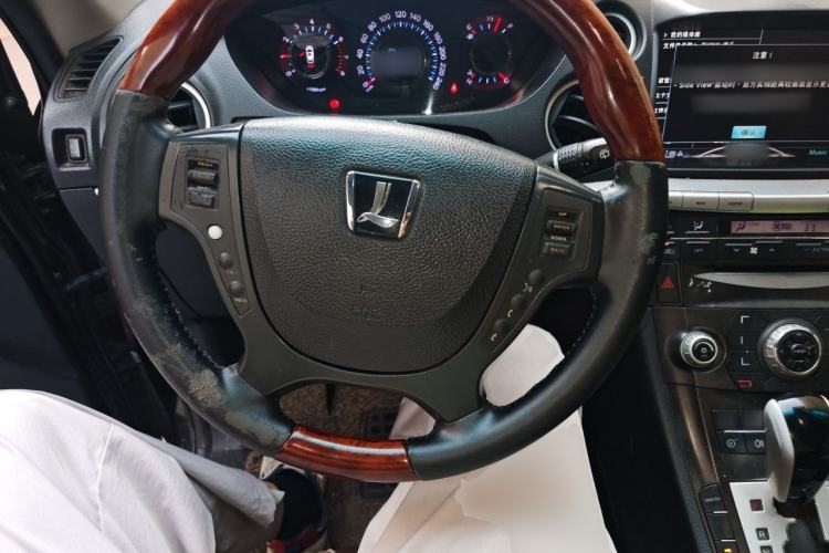 Used Luxgen Great 7 SUV 2013 Limited-Edition Sharp Model 2.2T Two-Wheel-Drive Smart Version Steering Wheel