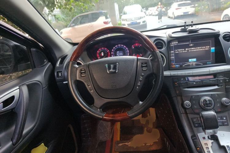 Used Luxgen Great 7 SUV 2013 Limited-Edition Sharp Model 2.2T Two-Wheel-Drive Smart Version Steering Wheel