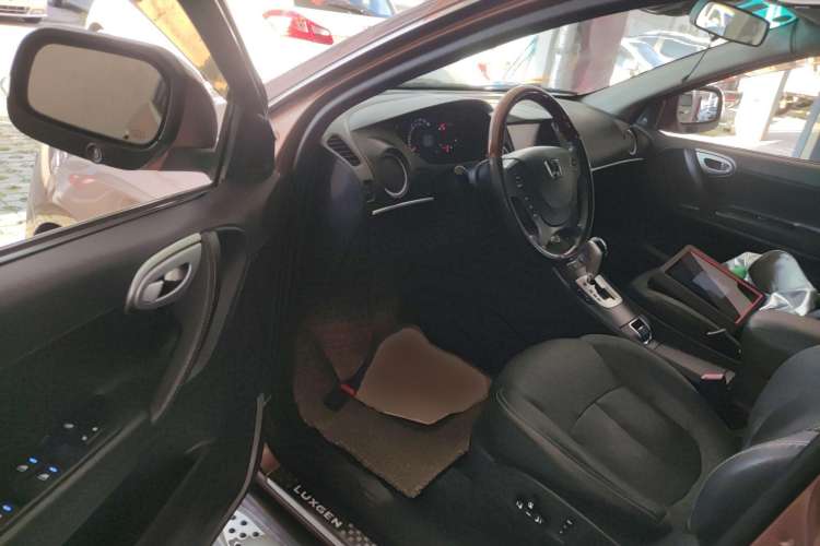 Used Luxgen Great 7 SUV 2013 Limited-Edition Sharp Model 2.2T Two-Wheel-Drive Smart Version Driver Seat