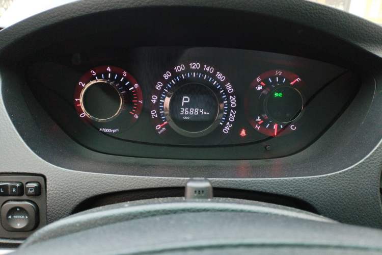 Used Luxgen Great 7 SUV 2013 Limited-Edition Sharp Edition 2.2T All-Wheel-Drive Prestige Model Instrument Cluster