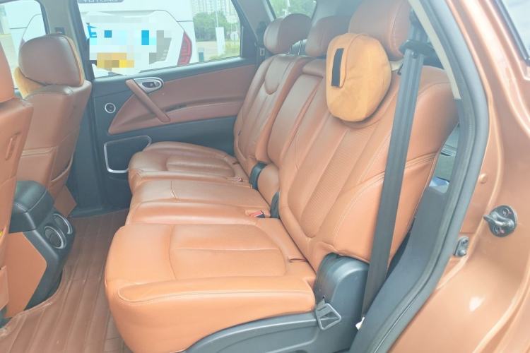 Used Luxgen Great 7 SUV 2013 Limited-Edition Sharp Model 2.2T Two-Wheel-Drive Smart Version Left Rear Seat