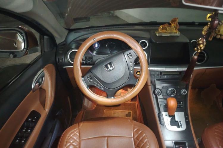 Used Luxgen Great 7 SUV 2013 Limited-Edition Sharp Model 2.2T Two-Wheel-Drive Smart Version Steering Wheel