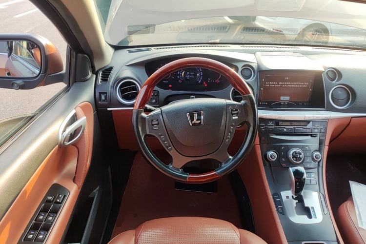 Used Luxgen Great 7 SUV 2013 Limited-Edition Sharp Model 2.2T Two-Wheel-Drive Smart Version Steering Wheel