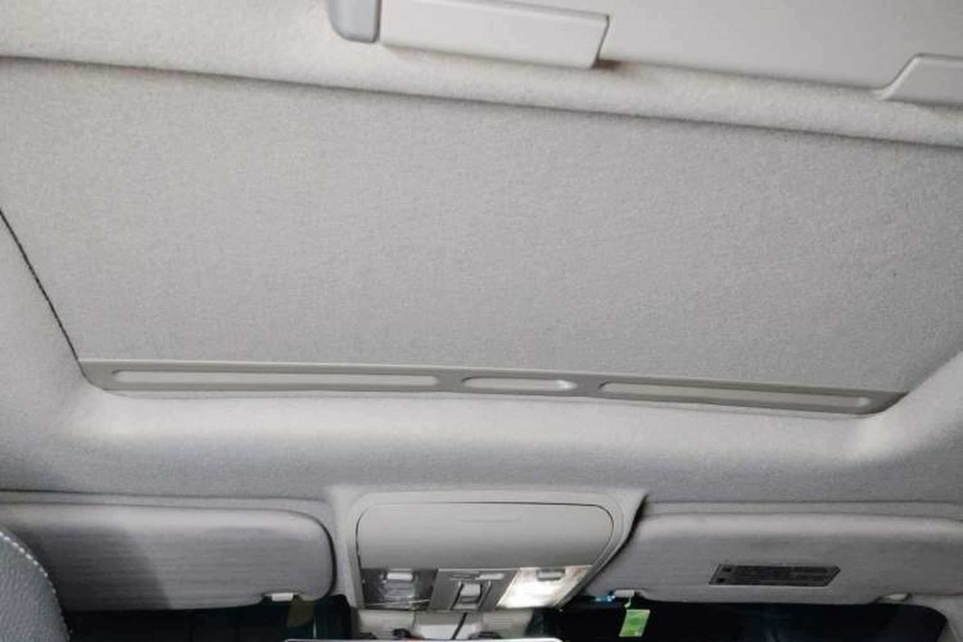 Used Luxgen Great 7 SUV 2013 Limited-Edition Sharp Model 2.2T Two-Wheel-Drive Smart Version Headliner