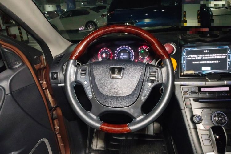 Used Luxgen Great 7 SUV 2013 Limited-Edition Sharp Model 2.2T Two-Wheel-Drive Smart Version Steering Wheel