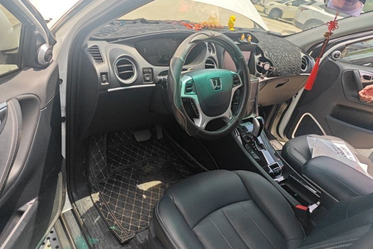 Used Luxgen Great 7 SUV 2013 Limited-Edition Sharp Model 2.2T Two-Wheel-Drive Smart Version Driver Seat