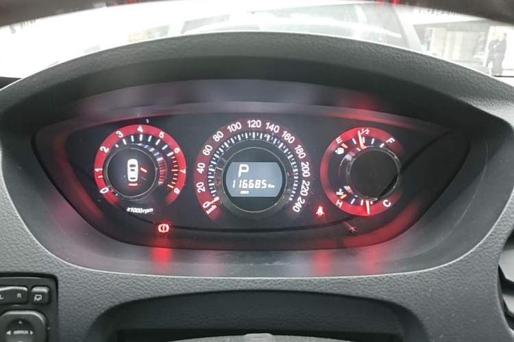 Used Luxgen Great 7 SUV 2013 Limited-Edition Sharp Model 2.2T Two-Wheel-Drive Smart Version Instrument Cluster