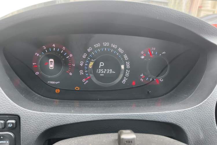 Used Luxgen Great 7 SUV 2013 Limited-Edition Sharp Edition 2.2T All-Wheel-Drive Prestige Model Instrument Cluster
