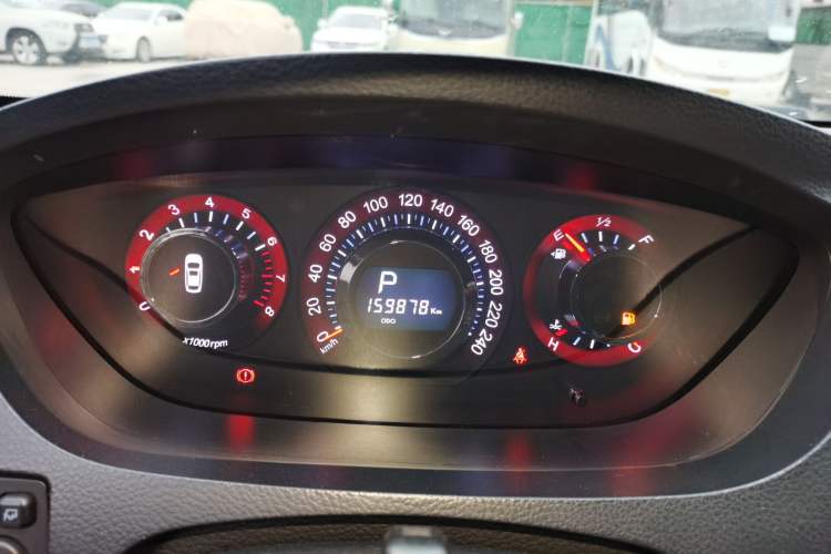 Used Luxgen Great 7 SUV 2013 Limited-Edition Sharp Model 2.2T Two-Wheel-Drive Smart Version Instrument Cluster