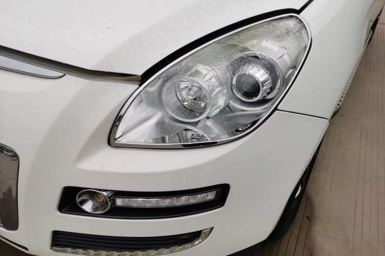 Used Luxgen Great 7 SUV 2013 Limited-Edition Sharp Model 2.2T Two-Wheel-Drive Smart Version Left Front Headlight