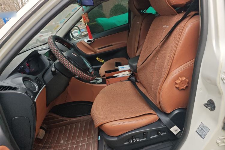 Used Luxgen Great 7 SUV 2013 Limited-Edition Sharp Model 2.2T Two-Wheel-Drive Smart Version Left Front Seat
