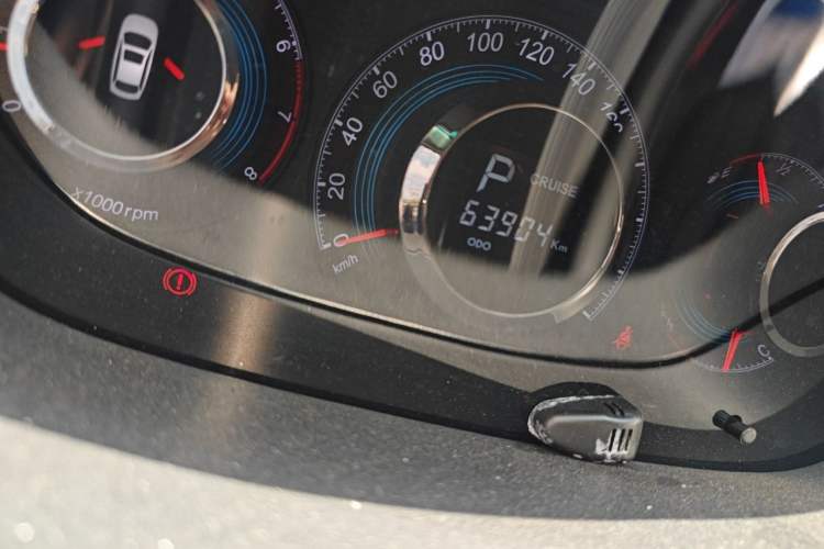 Used Luxgen Great 7 SUV 2013 Limited-Edition Sharp Model 2.2T Two-Wheel-Drive Smart Version Odometer Close Up