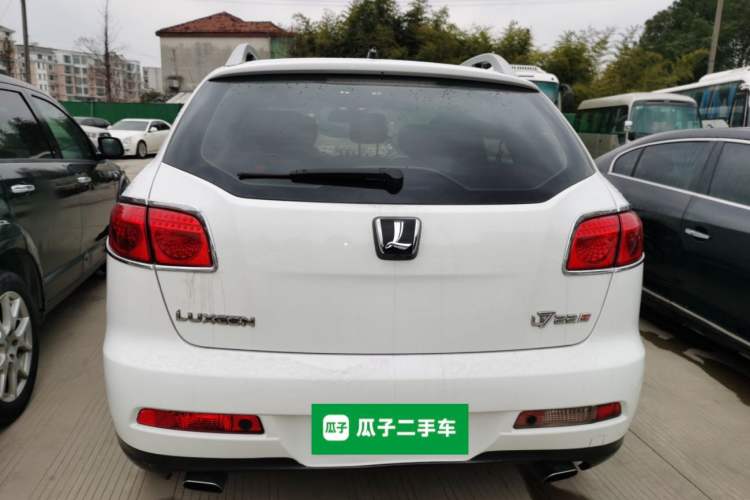 Used Luxgen Great 7 SUV 2013 Limited-Edition Sharp Model 2.2T Two-Wheel-Drive Smart Version Rear