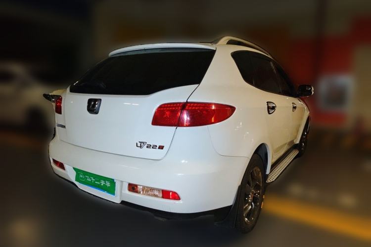 Used Luxgen Great 7 SUV 2013 Limited-Edition Sharp Edition 2.2T All-Wheel-Drive Prestige Model Rear Right 45 Deg