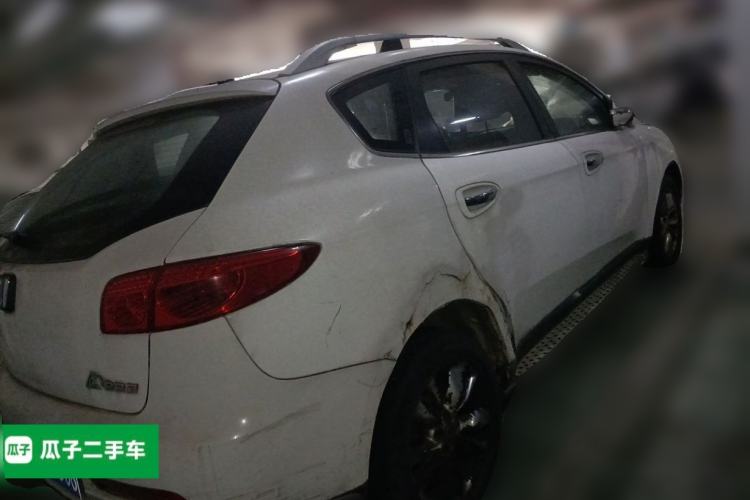 Used Luxgen Great 7 SUV 2013 Limited-Edition Sharp Model 2.2T Two-Wheel-Drive Smart Version Rear Right 45 Deg