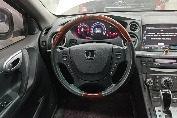 Used Luxgen Great 7 SUV 2013 Limited-Edition Sharp Model 2.2T Two-Wheel-Drive Smart Version Steering Wheel