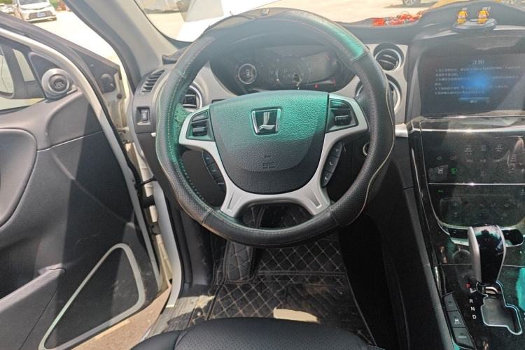 Used Luxgen Great 7 SUV 2013 Limited-Edition Sharp Model 2.2T Two-Wheel-Drive Smart Version Steering Wheel