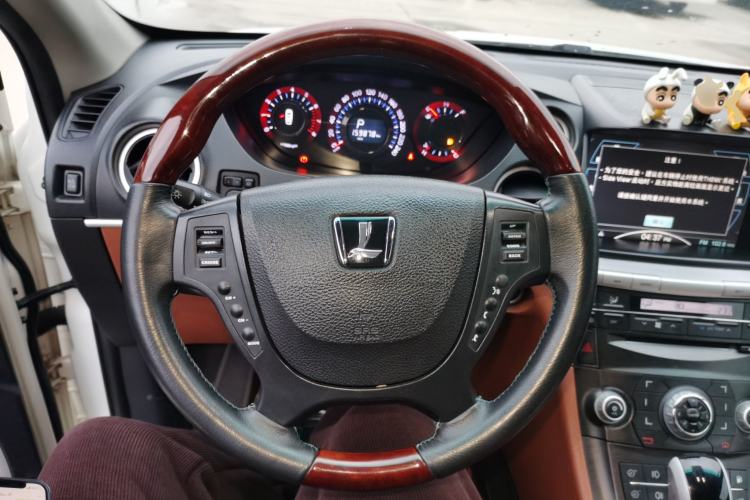 Used Luxgen Great 7 SUV 2013 Limited-Edition Sharp Model 2.2T Two-Wheel-Drive Smart Version Steering Wheel
