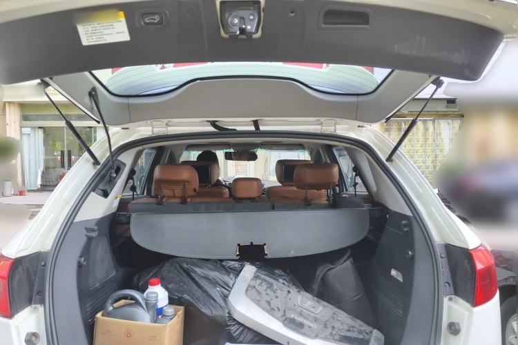 Used Luxgen Great 7 SUV 2013 Limited-Edition Sharp Edition 2.2T All-Wheel-Drive Prestige Model Trunk