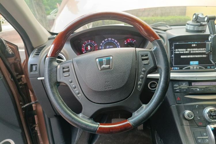 Used Luxgen Great 7 SUV 2013 Limited-Edition Sharp Model 2.2T Two-Wheel-Drive Smart Version Steering Wheel