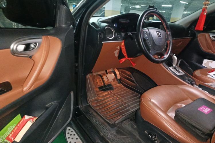 Used Luxgen Great 7 SUV 2014 2.2T Two-Wheel-Drive Smart Version Driver Seat