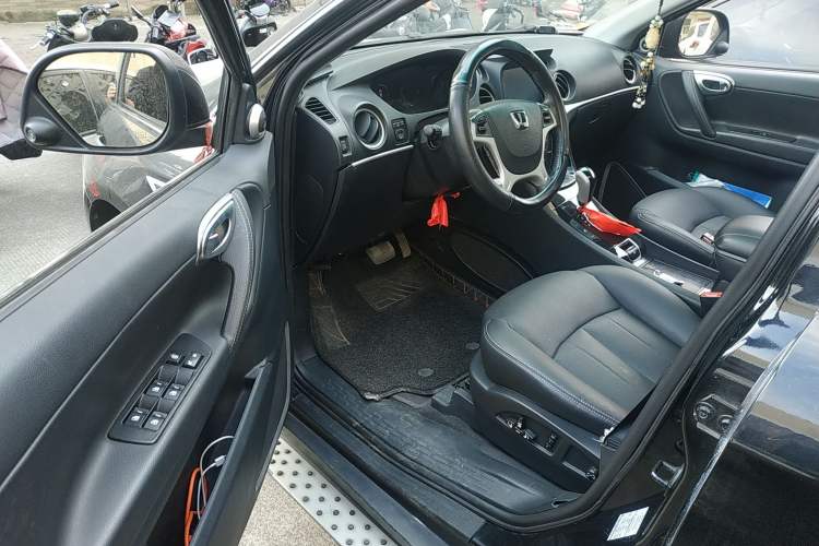 Used Luxgen Great 7 SUV 2014 2.2T Two-Wheel-Drive Smart Version Driver Seat