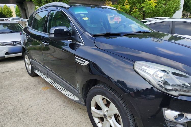 Used Luxgen Great 7 SUV 2014 2.2T Two-Wheel-Drive Smart Version Exterior 2