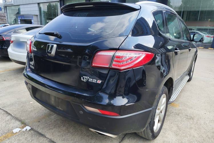 Used Luxgen Great 7 SUV 2014 2.2T Two-Wheel-Drive Smart Version Exterior 3