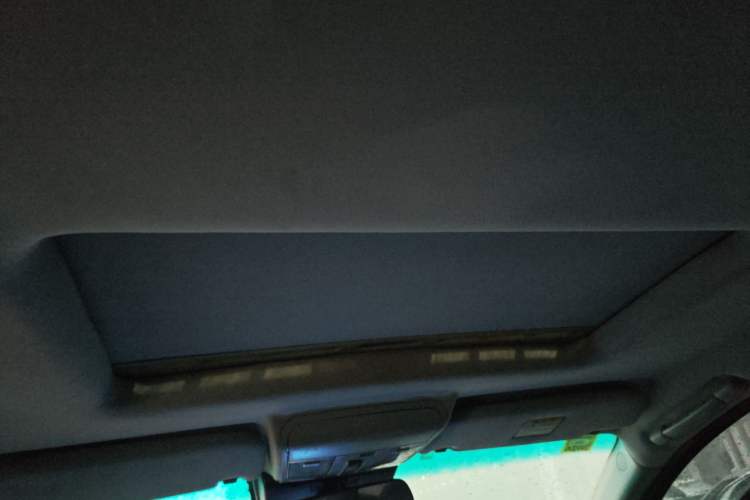 Used Luxgen Great 7 SUV 2014 2.2T Two-Wheel-Drive Smart Version Headliner