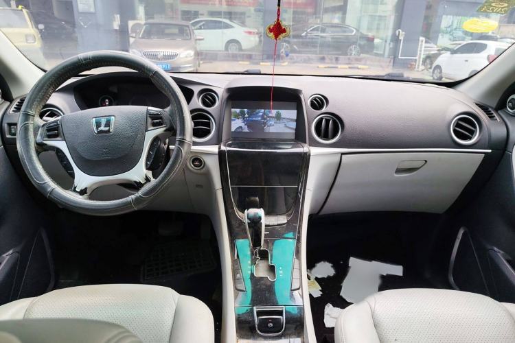 Used Luxgen Great 7 SUV 2014 2.2T Two-Wheel-Drive Smart Version Interior 3
