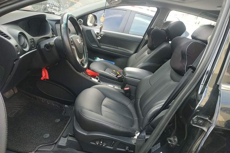 Used Luxgen Great 7 SUV 2014 2.2T Two-Wheel-Drive Smart Version Left Front Seat